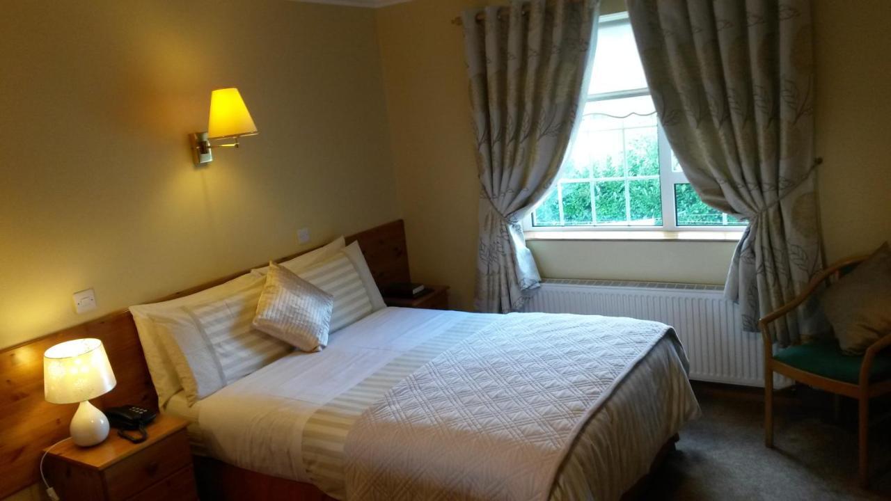 Ballyraine Guesthouse Letterkenny Room photo
